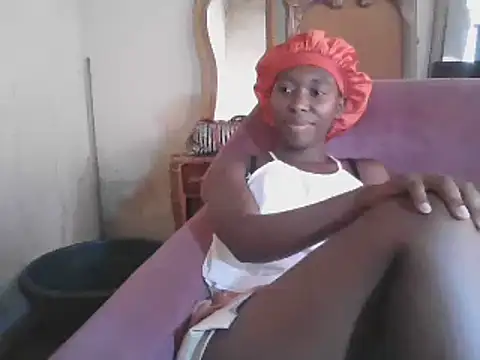 Snapshot of Hotdaily04 chatting on February 2025 12:50:01 PM Hotdaily04 online show from February 2025 12:50:01 PM