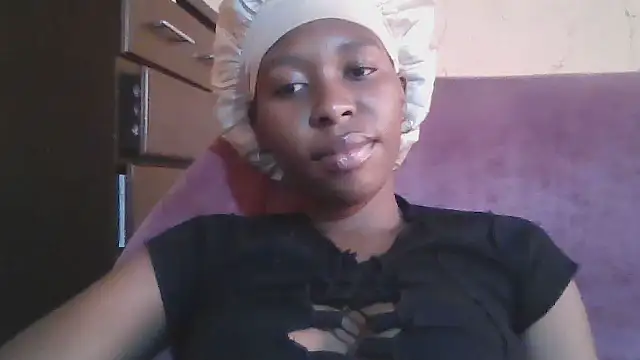 Snapshot of Hotdaily04 chatting on September 2025 07:20:02 AM Hotdaily04 online show from September 2025 07:20:02 AM