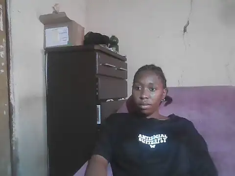 Snapshot of Hotdaily04 chatting on September 2025 07:35:01 AM Hotdaily04 online show from September 2025 07:35:01 AM