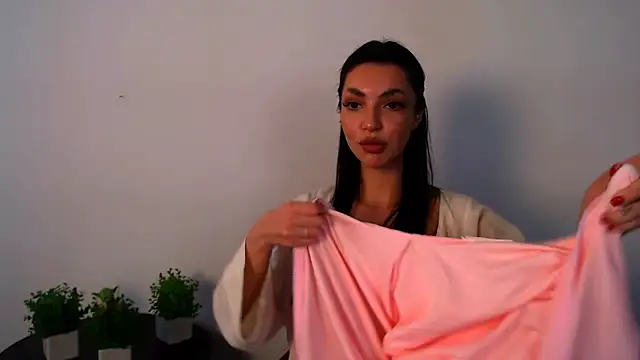 Lexi Jous online show from May 2026 10:32:02 AM