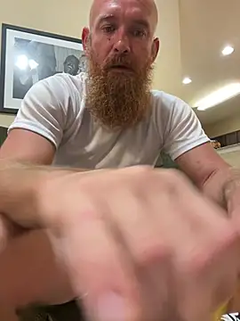 32XRedBeard online show from May 2026 12:05:01 AM