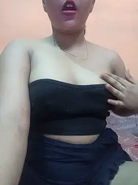 Eisha 20s online show from June 2026 10:43:02 PM