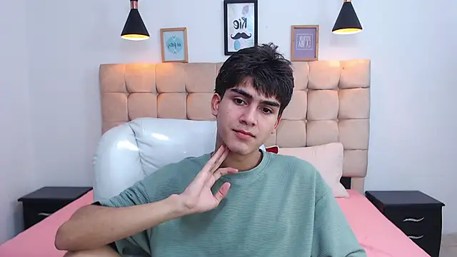 Tommy18   online show from January 2025 06:28:02 AM