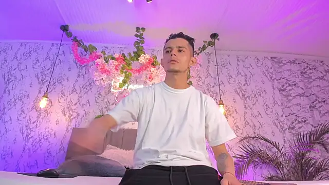 Bonny and carrot online show from March 2026 07:14:01 PM