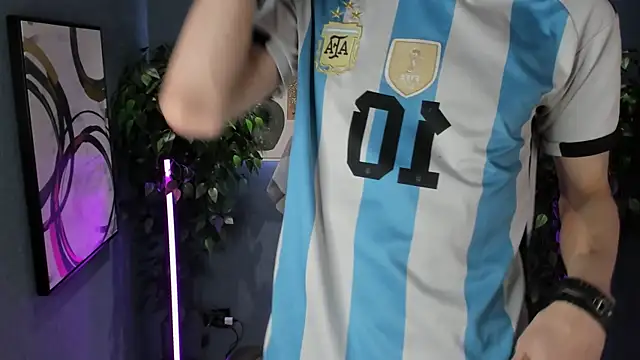 Snapshot of John_Weasley chatting on September 2025 08:06:01 AM John Weasley online show from September 2025 08:06:01 AM