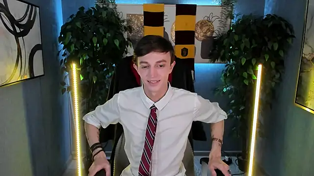 Snapshot of John_Weasley chatting on October 2025 06:14:02 AM John Weasley online show from October 2025 06:14:02 AM