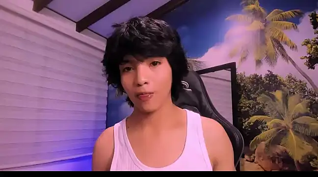 Snapshot of AllanYong18 chatting on January 2025 03:58:02 AM AllanYong18 online show from January 2025 03:58:02 AM