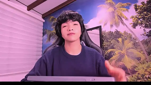 Snapshot of AllanYong18 chatting on February 2025 05:29:02 AM AllanYong18 online show from February 2025 05:29:02 AM