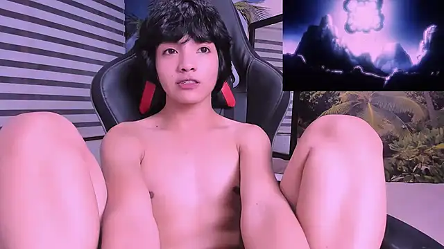 Snapshot of AllanYong18 chatting on February 2025 06:51:01 AM AllanYong18 online show from February 2025 06:51:01 AM