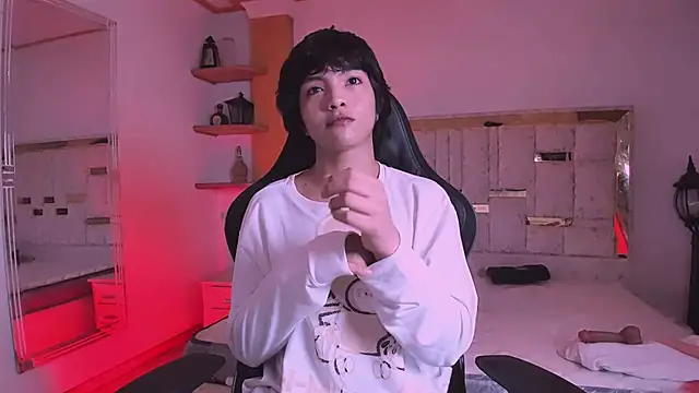 Snapshot of AllanYong18 chatting on March 2025 02:41:01 AM AllanYong18 online show from March 2025 02:41:01 AM