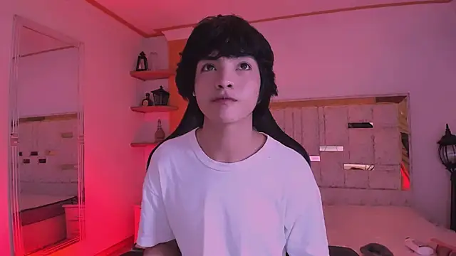 Snapshot of AllanYong18 chatting on March 2025 09:57:01 AM AllanYong18 online show from March 2025 09:57:01 AM