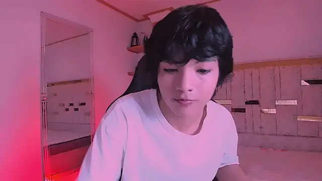 Snapshot of AllanYong18 chatting on March 2025 09:54:02 AM AllanYong18 online show from March 2025 09:54:02 AM