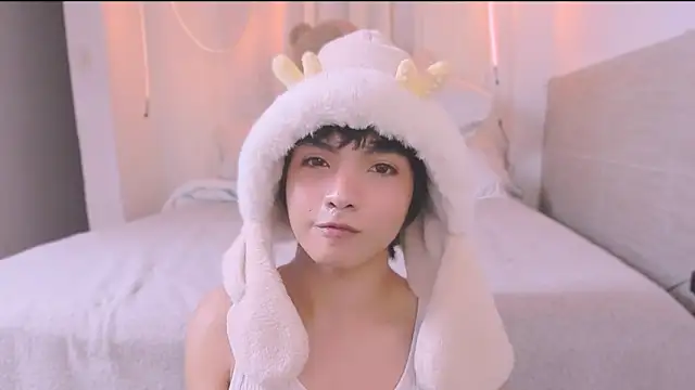 Snapshot of AllanYong18 chatting on September 2025 05:40:01 AM AllanYong18 online show from September 2025 05:40:01 AM