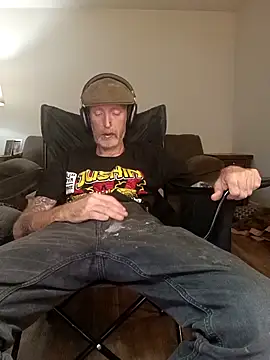 Snapshot of filthymind619 chatting on December 2025 03:37:02 AM filthymind619 online show from December 2025 03:37:02 AM