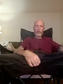 Snapshot of filthymind619 chatting on December 2025 12:18:01 AM filthymind619 online show from December 2025 12:18:01 AM