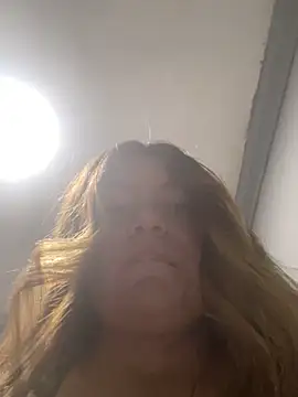 Snapshot of Blondygirl01 chatting on January 2025 03:31:01 AM Blondygirl01 online show from January 2025 03:31:01 AM