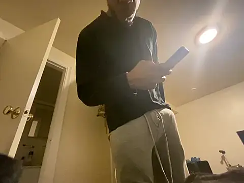 Snapshot of MrDaddyBbSnake chatting on January 2025 04:28:02 AM MrDaddyBbSnake online show from January 2025 04:28:02 AM