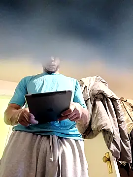 Snapshot of MrDaddyBbSnake chatting on January 2025 02:04:01 AM MrDaddyBbSnake online show from January 2025 02:04:01 AM