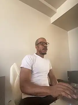 Snapshot of MrDaddyBbSnake chatting on September 2025 04:50:01 PM MrDaddyBbSnake online show from September 2025 04:50:01 PM