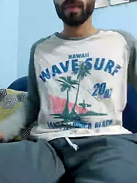 Snapshot of TOPMOON001 chatting on February 2025 12:04:02 PM TOPMOON001 online show from February 2025 12:04:02 PM