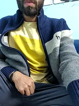 Snapshot of TOPMOON001 chatting on March 2025 11:25:02 AM TOPMOON001 online show from March 2025 11:25:02 AM