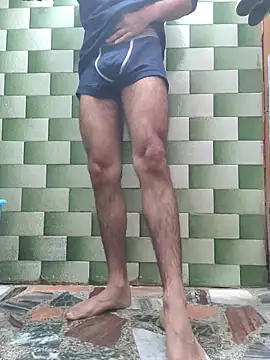 TOPMOON001 online show from February 2026 09:39:01 AM