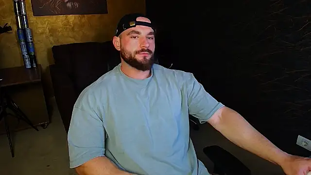 AdamJamesonn online show from May 2026 05:01:02 AM