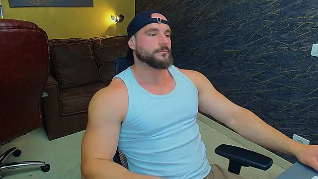 AdamJamesonn online show from June 2026 04:48:01 AM
