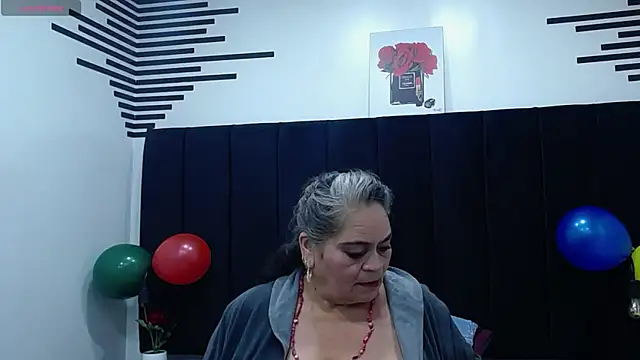 Snapshot of VickyBoobss chatting on October 2025 07:47:02 PM VickyBoobss online show from October 2025 07:47:02 PM