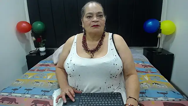 Snapshot of VickyBoobss chatting on November 2025 08:31:01 PM VickyBoobss online show from November 2025 08:31:01 PM