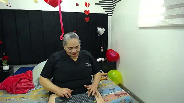 Snapshot of VickyBoobss chatting on February 2026 07:25:02 PM VickyBoobss online show from February 2026 07:25:02 PM