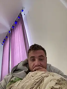 Snapshot of viamen chatting on January 2025 07:57:01 AM viamen online show from January 2025 07:57:01 AM