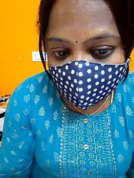 Snapshot of kanikasree chatting on January 2025 09:08:02 PM kanikasree online show from January 2025 09:08:02 PM