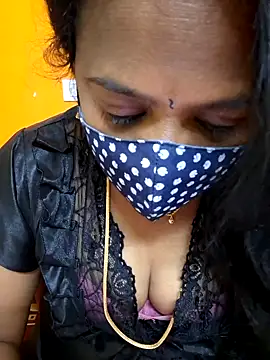 Snapshot of kanikasree chatting on January 2025 06:36:02 PM kanikasree online show from January 2025 06:36:02 PM