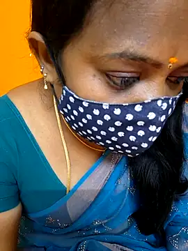 Snapshot of kanikasree chatting on February 2025 07:16:02 PM kanikasree online show from February 2025 07:16:02 PM