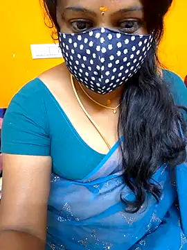 Snapshot of kanikasree chatting on February 2025 10:29:02 PM kanikasree online show from February 2025 10:29:02 PM