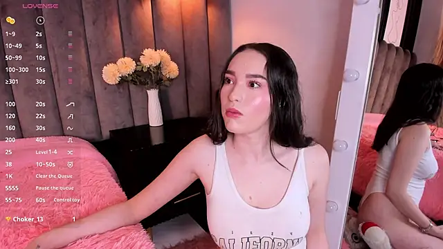 chelsea bolton  online show from September 2025 01:56:02 PM