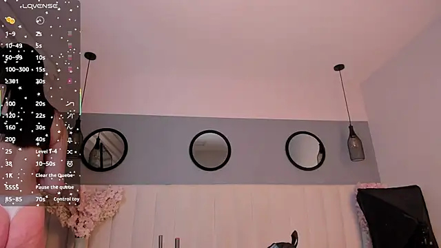 chelsea bolton  online show from June 2026 01:06:02 PM