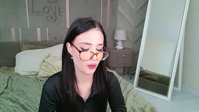 EmmaLawrens online show from February 2025 02:14:02 PM