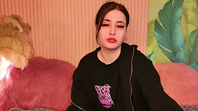 EmmaLawrens online show from May 2026 05:23:01 AM