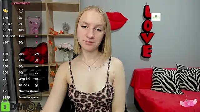 BeautyBlondy online show from November 2025 01:10:02 PM