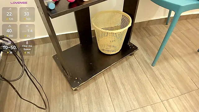 Thifany Hampton  online show from March 2025 07:49:02 PM