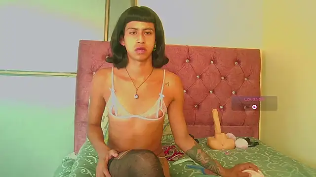 Snapshot of boysLittle chatting on April 2026 09:01:02 PM boysLittle online show from April 2026 09:01:02 PM