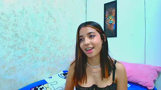 Rousse violett online show from February 2025 10:50:02 PM