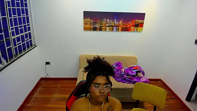 Snapshot of Sofia_Boobs19 chatting on February 2025 06:45:02 AM Sofia Boobs19 online show from February 2025 06:45:02 AM