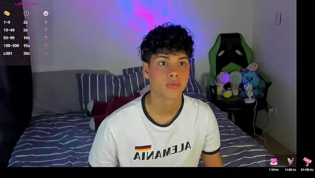 Snapshot of dani_angels__ chatting on January 2025 08:10:02 PM dani angels online show from January 2025 08:10:02 PM