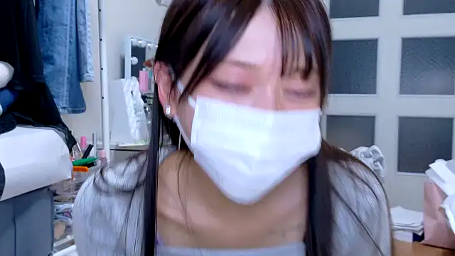 Snapshot of riken_jp chatting on October 2025 03:40:01 PM riken jp online show from October 2025 03:40:01 PM