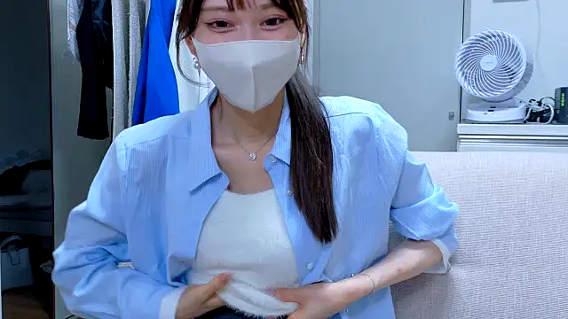 Snapshot of riken_jp chatting on October 2025 06:14:02 AM riken jp online show from October 2025 06:14:02 AM