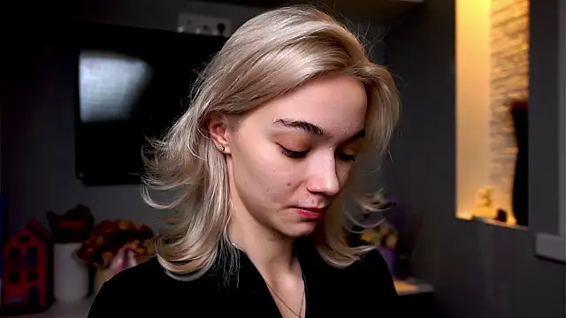 ileanacampbe online show from January 2025 04:39:01 AM