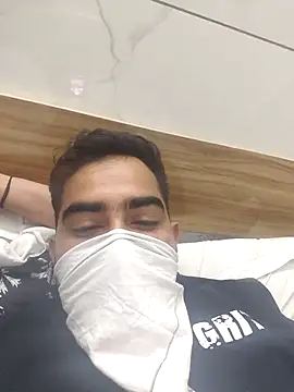 13lusty online show from February 2025 03:15:02 PM